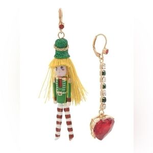 🔹️Betsey Johnson 🔹️Nutcracker Heart Mismatch Pink Earrings NWT
